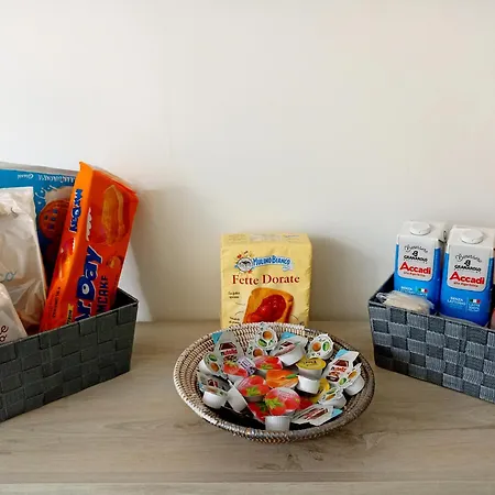 Dimora Male Apartment *